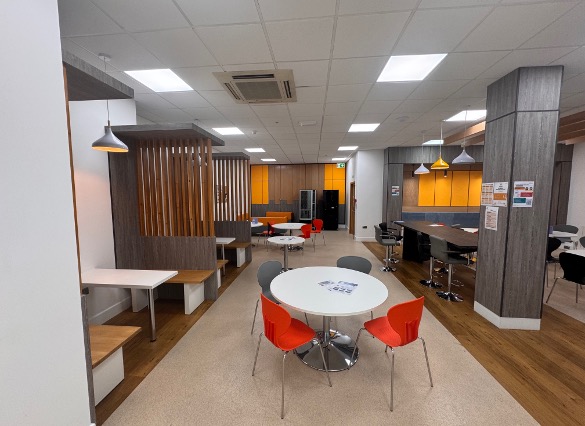 Leeds – Regent House - photo 2